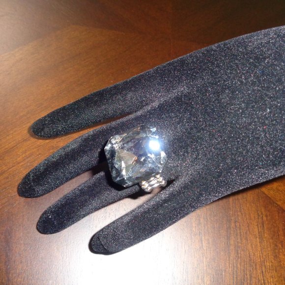 Costume Jewelry- Oversized faux CZ ring- smockey color - Picture 1 of 13